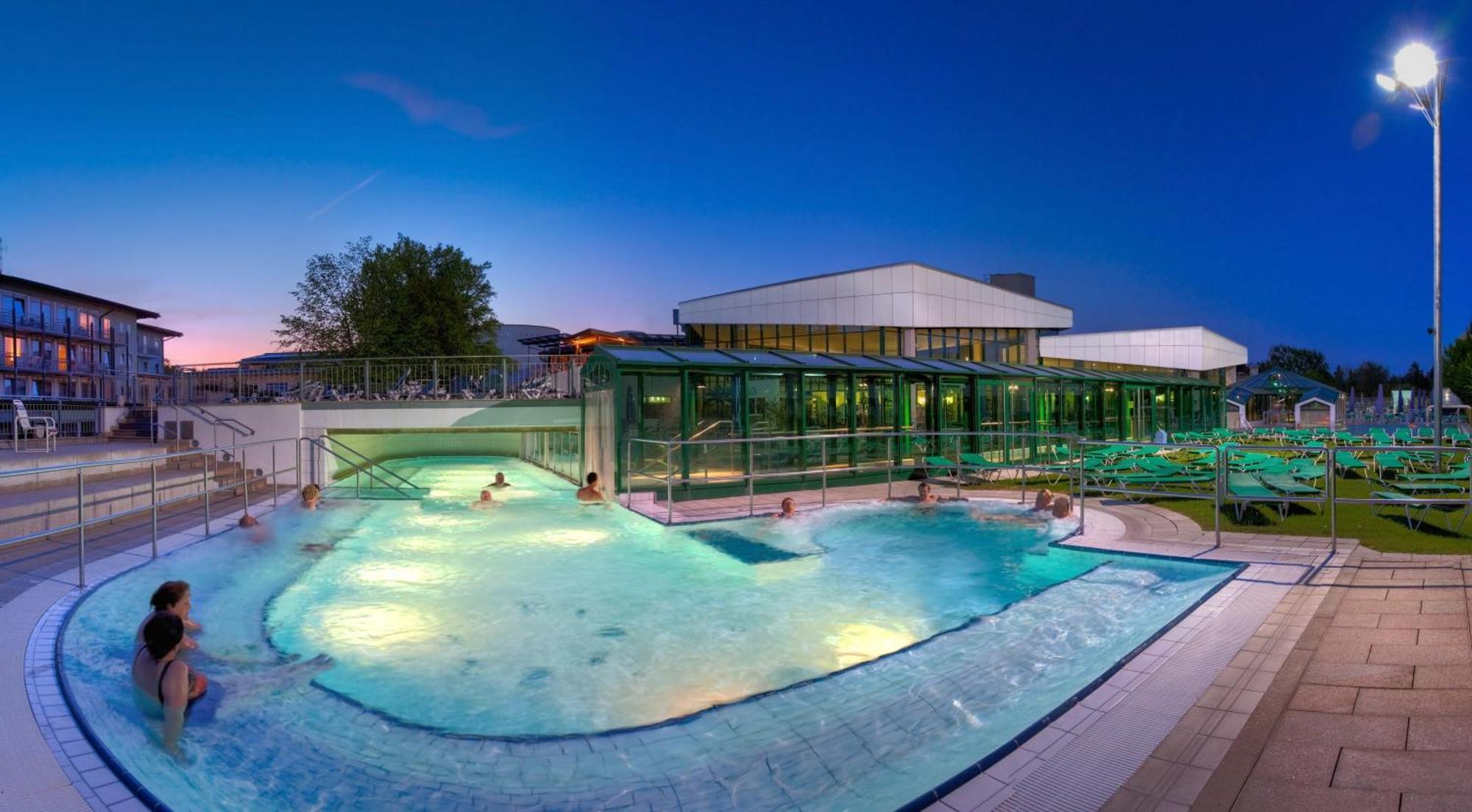 Hotel Frechdachs Bad Füssing Екстериор снимка